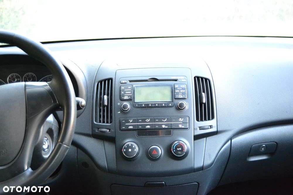 Hyundai i30 1.4 Base - 14