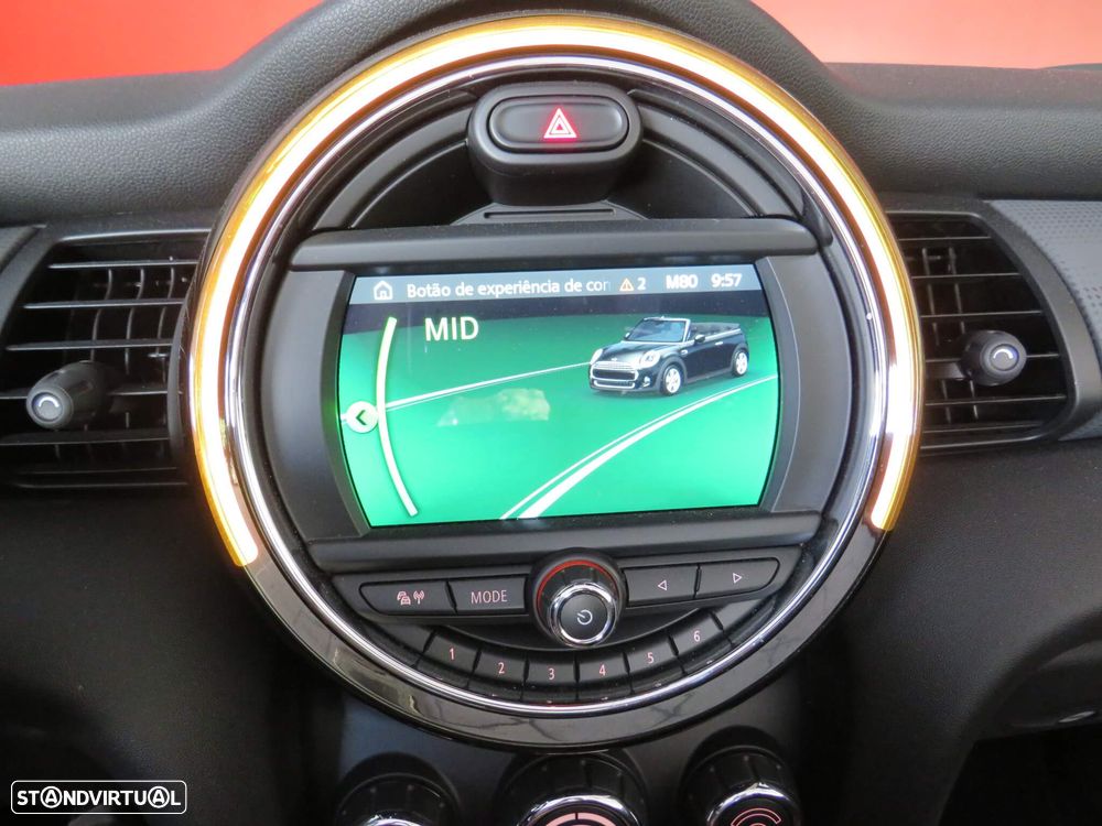 MINI Cabrio Cooper Premium Extra JCW Auto - 33
