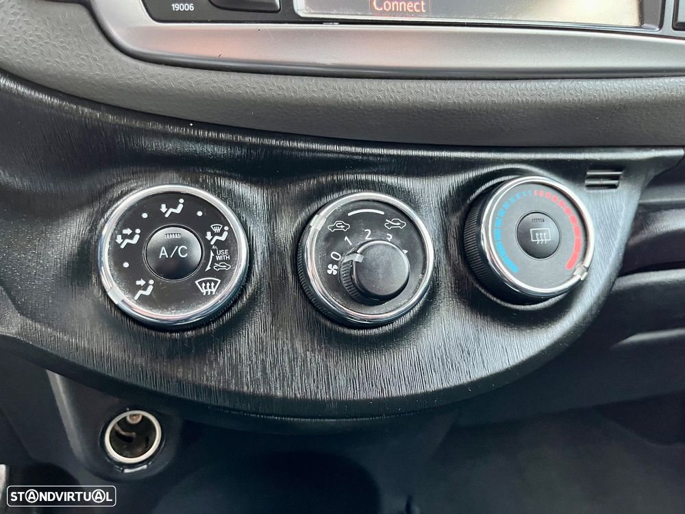 Toyota Yaris 1.4 D-4D ACtive+AC - 36