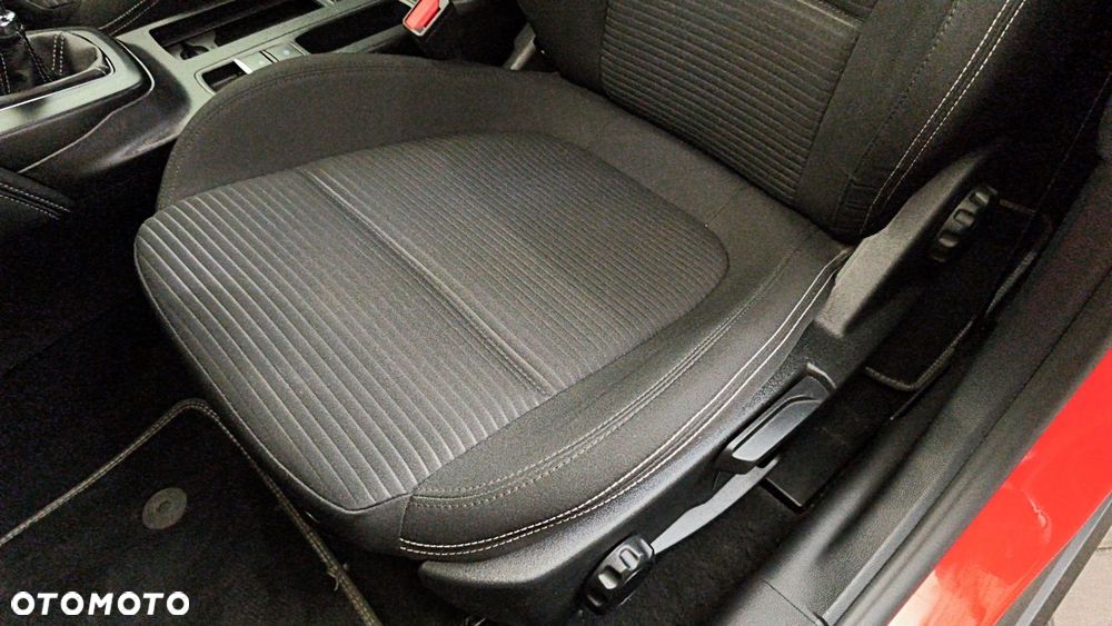 Ford Focus 1.0 EcoBoost mHEV Titanium X - 18