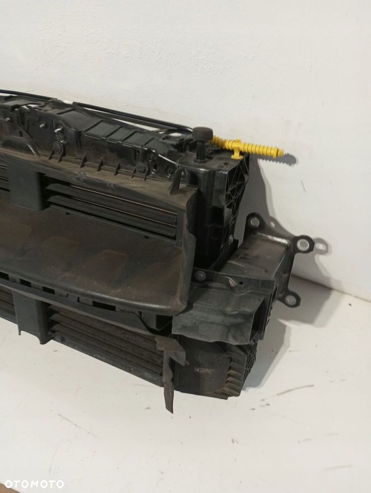 PAS PRZEDNI CHŁODNICE FORD FOCUS MK4 1,0 i - 3