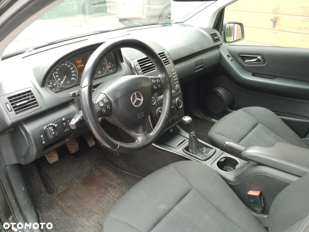 Mercedes-Benz Klasa A 150 BlueEFFICIENCY Avantgarde - 11