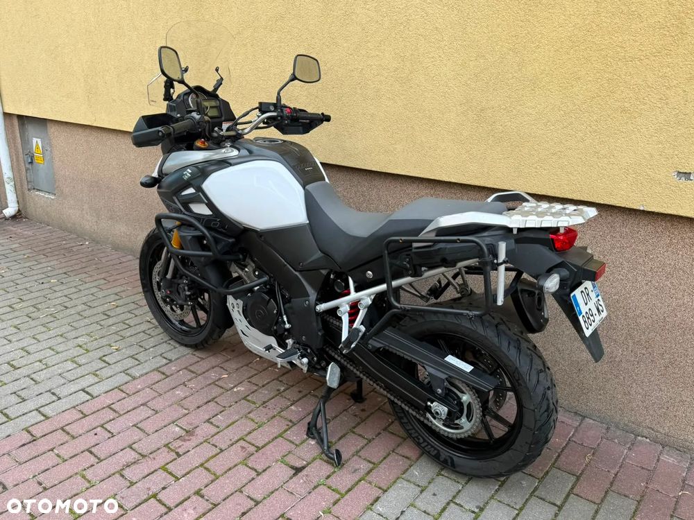 Suzuki DL - 4