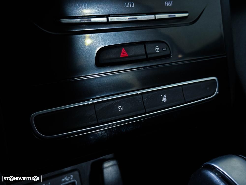 Renault Mégane 1.6 Plug-In Limited - 47