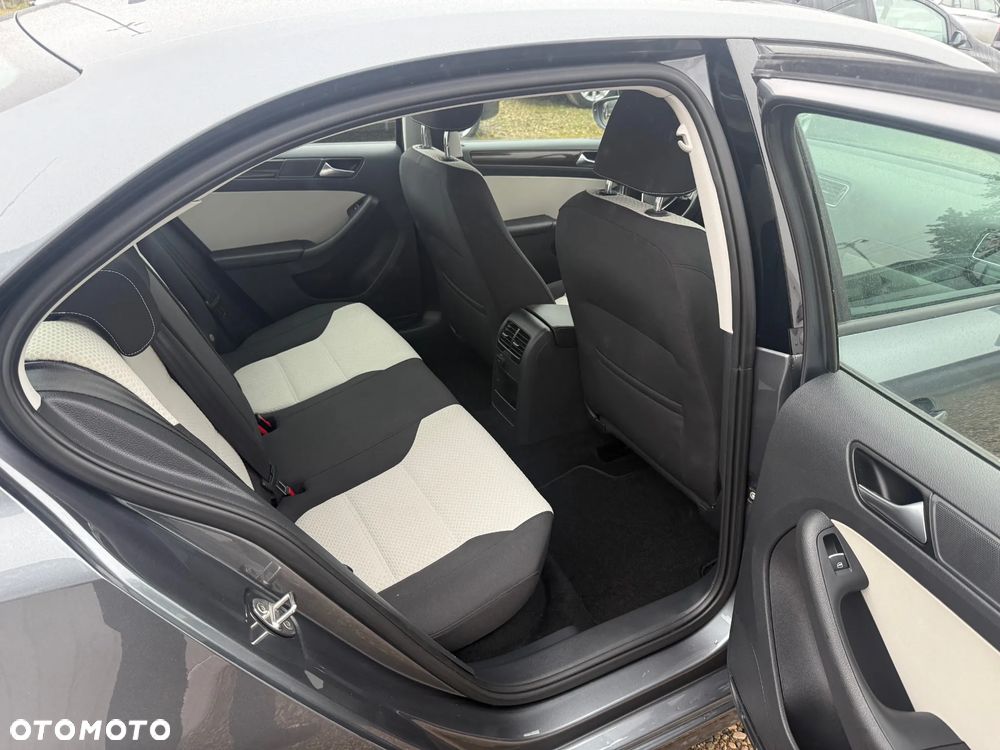 Volkswagen Jetta 2.0 TDI DPF BMT Comfortline - 18