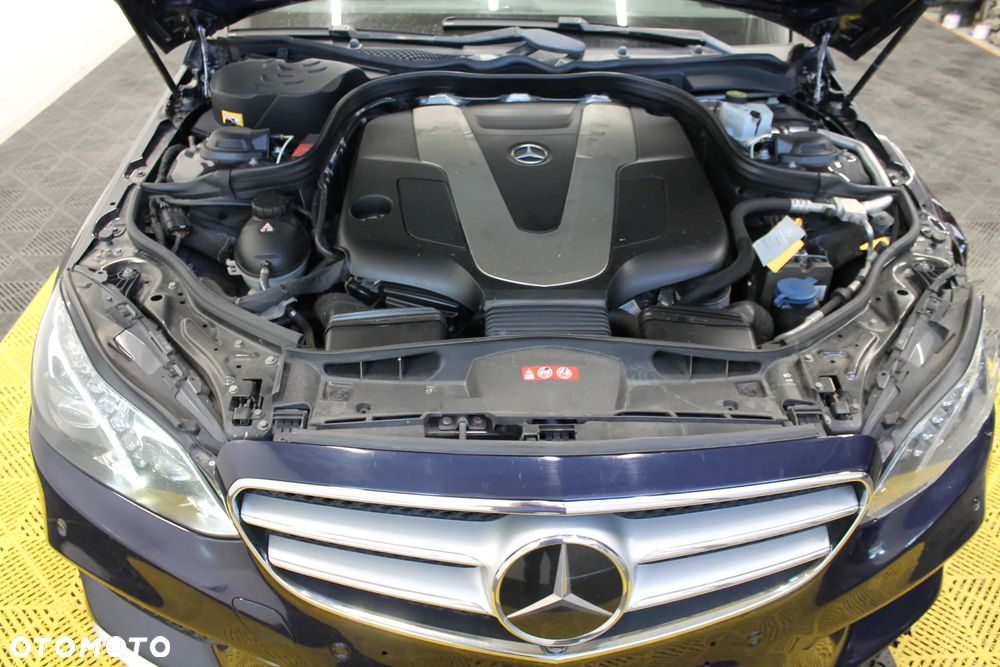 Mercedes-Benz Klasa E 300 BlueTEC 7G-TRONIC - 28