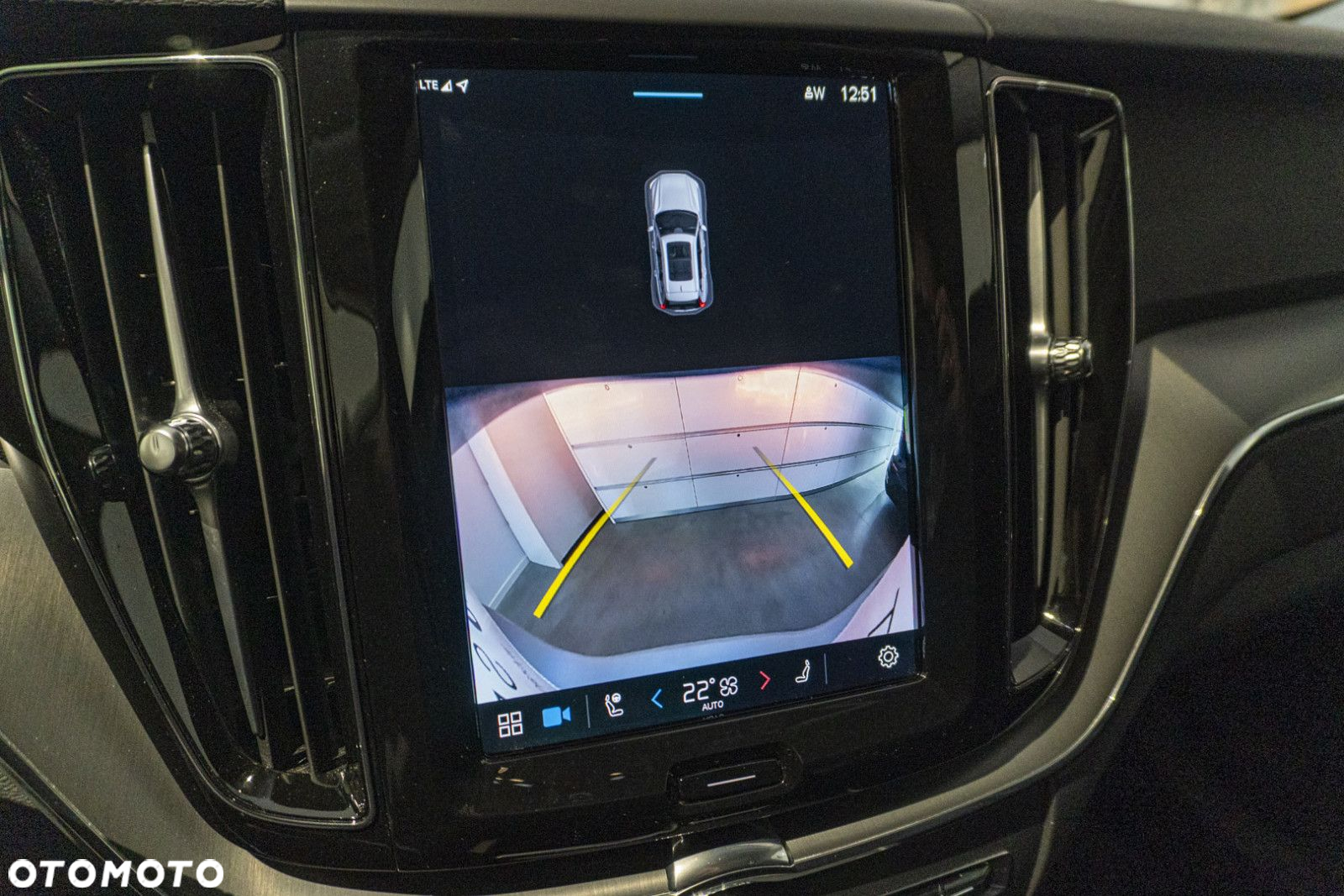 Volvo XC 60 - 30