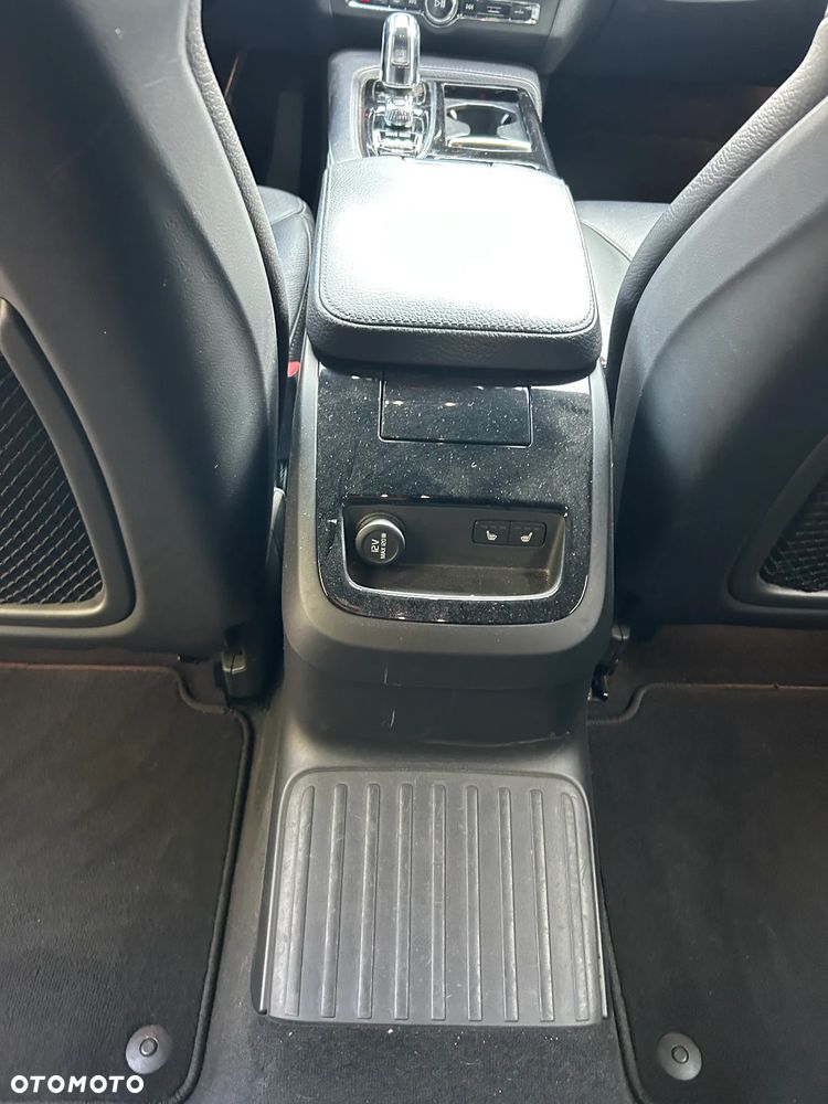 Volvo V90 T8 Twin Engine AWD Momentum - 20
