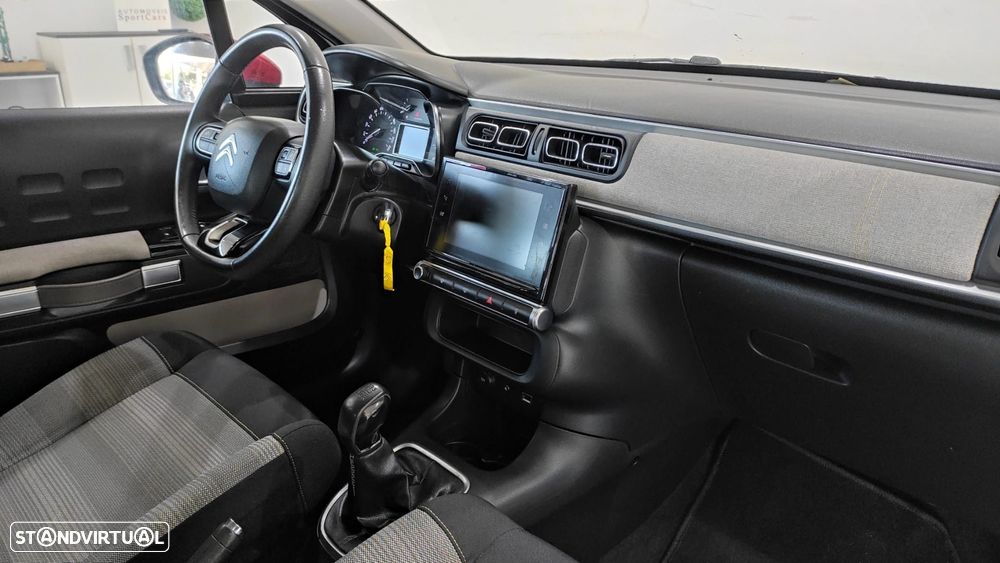 Citroën C3 1.2 PureTech Shine - 23