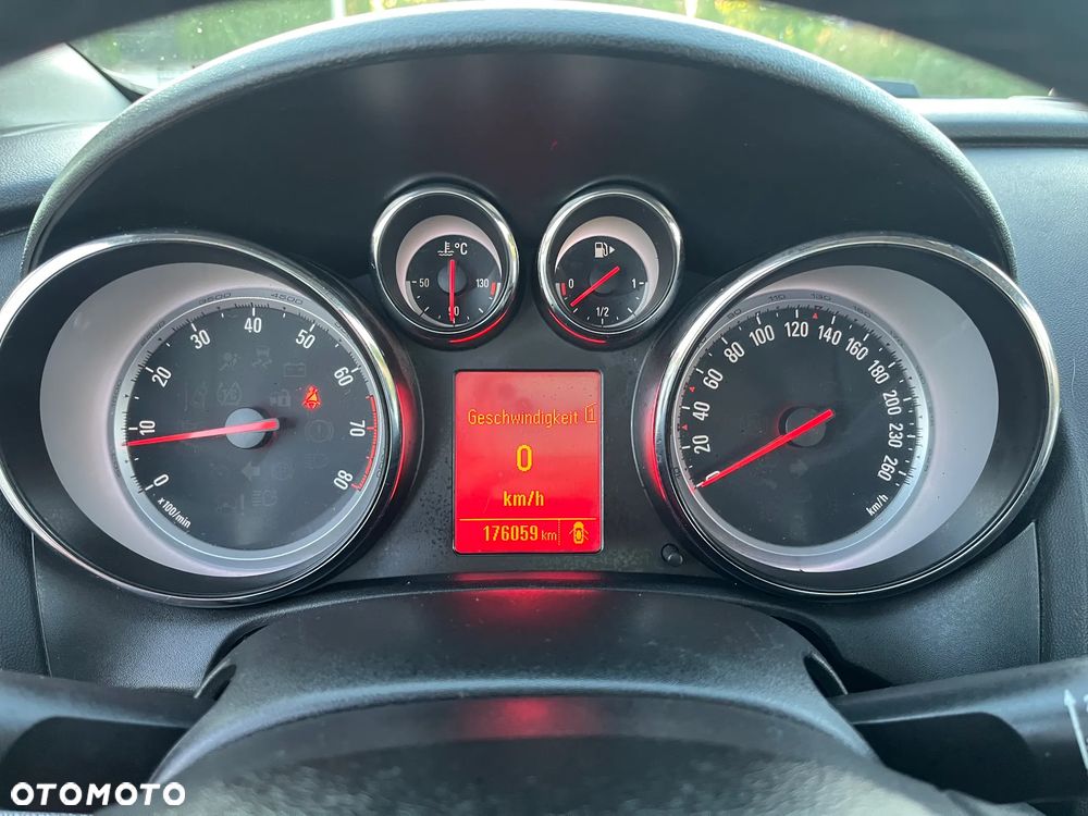 Opel Astra 1.4 Turbo Innovation - 32