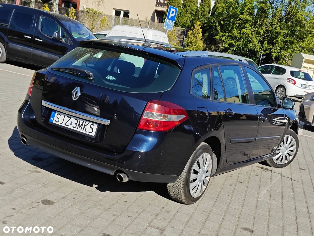 Renault Laguna 2.0 dCi FAP Initiale - 5