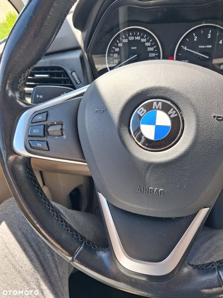 BMW Seria 2 216d - 7