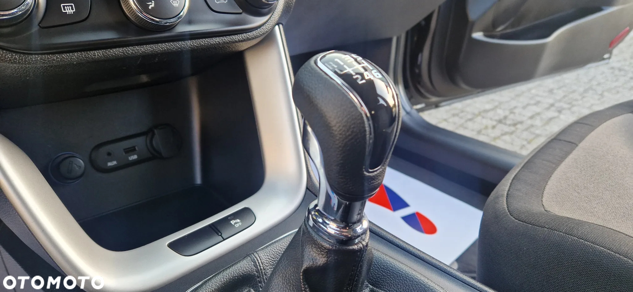 Kia Ceed 1.4 CVVT Dream-Team Edition - 17