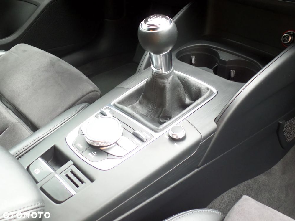 Audi A3 Sportback 2.0 TDI Ambiente - 22