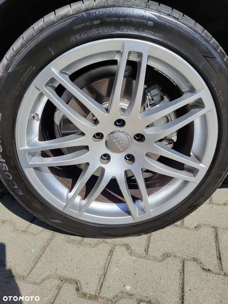 Audi A4 Avant 2.0 TDI Sport S tronic - 27