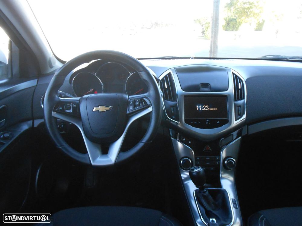Chevrolet Cruze SW 1.7 VCDi LT - 14