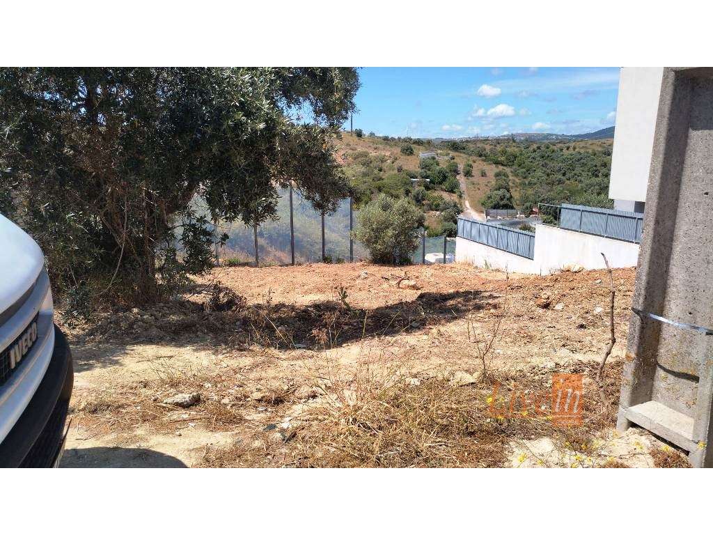 Lote Terreno Para Construção Com 332 m² com Projeto para Moradia T3... - Grande imagem: 2/10