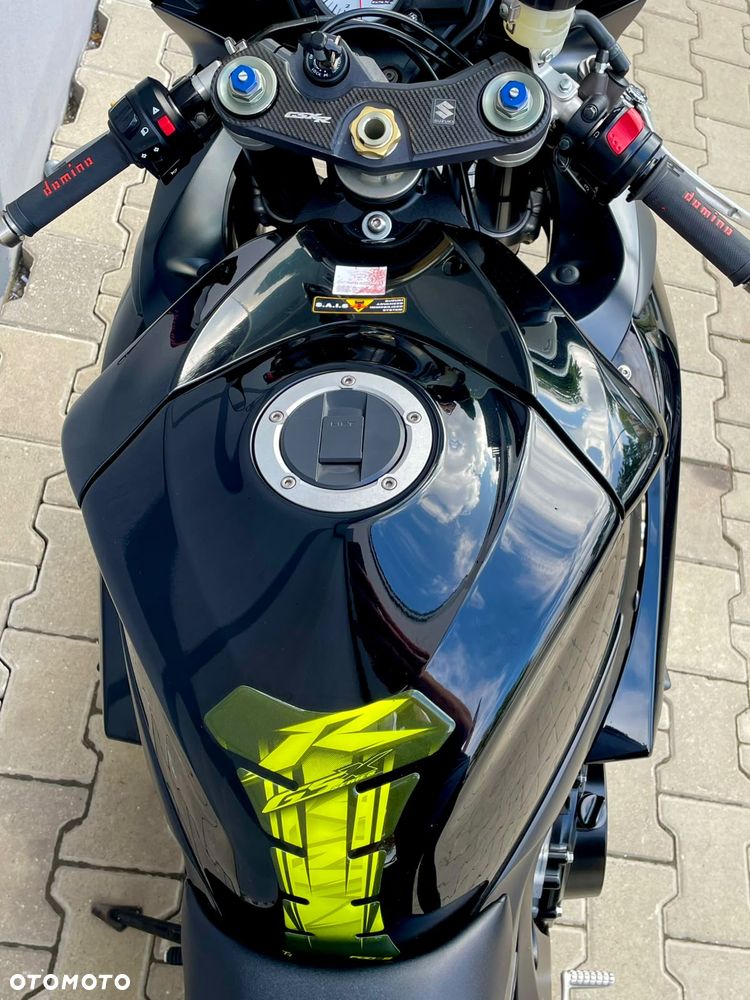 Suzuki GSX-R - 19