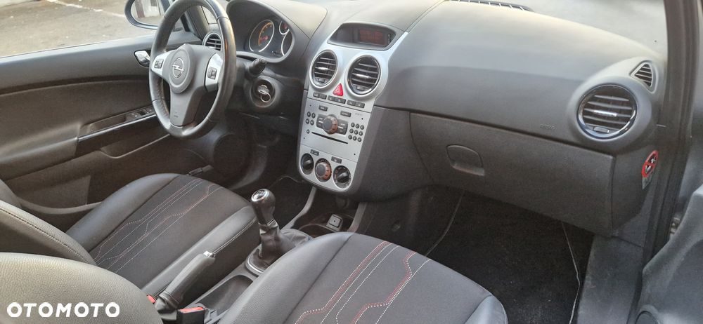 Opel Corsa 1.4 Cosmo - 6