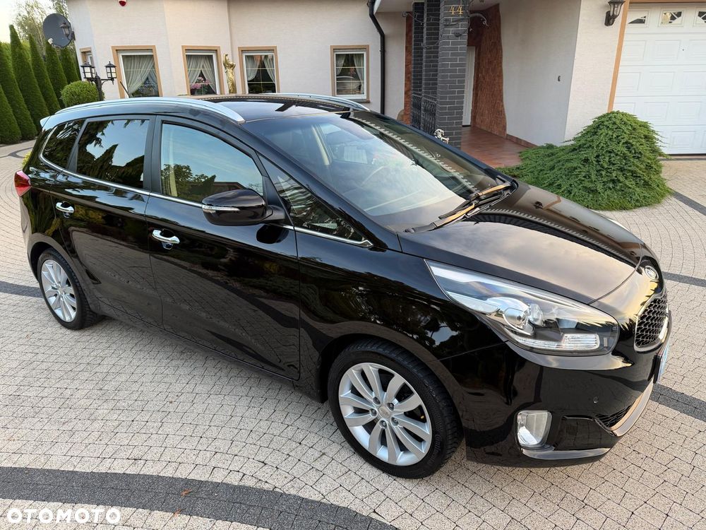 Kia Carens 1.7 CRDi L 7os - 34