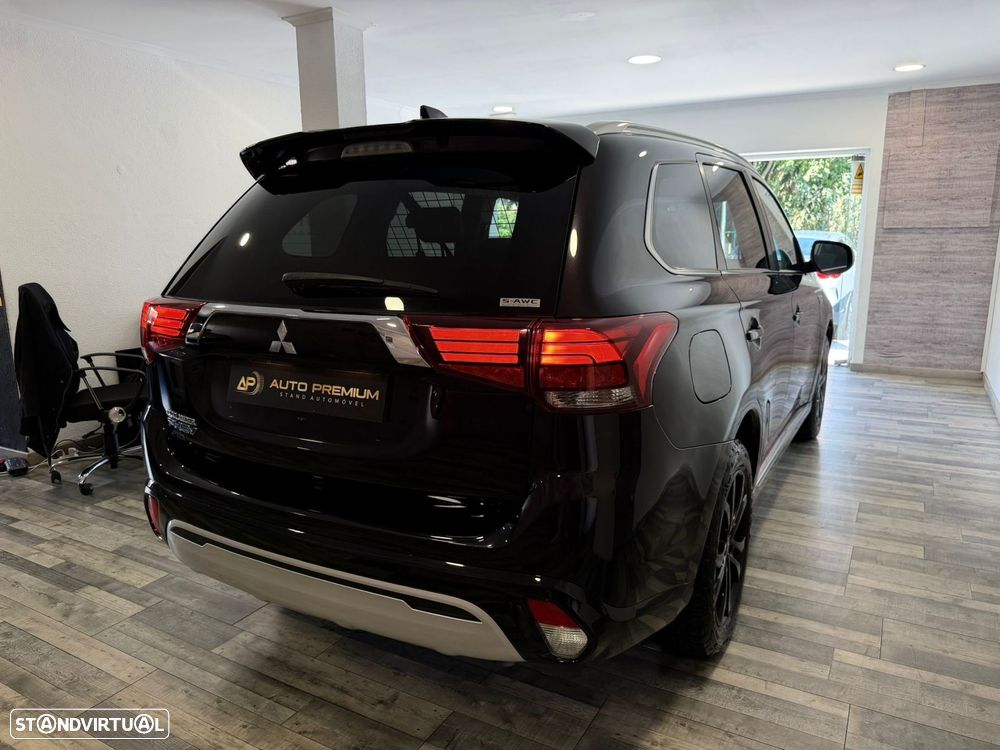 Mitsubishi Outlander 2.4 4WD Diamant - 6