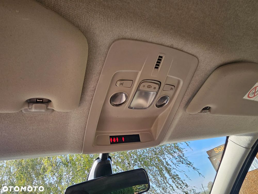 Citroën C4 Cactus - 32