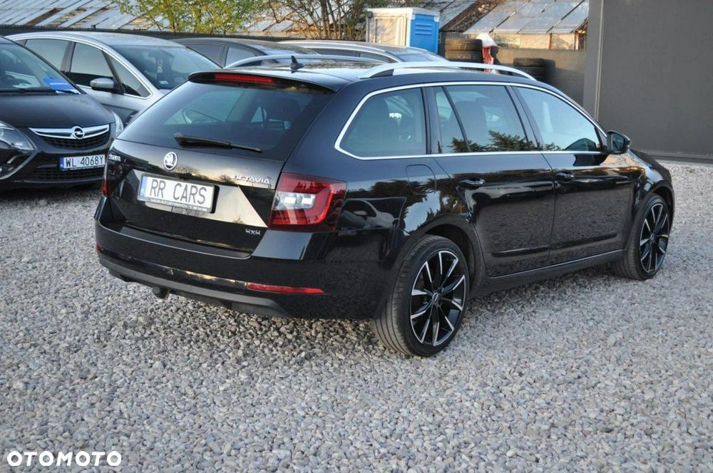 Skoda Octavia 2.0 TDI 4x4 DSG RS - 6