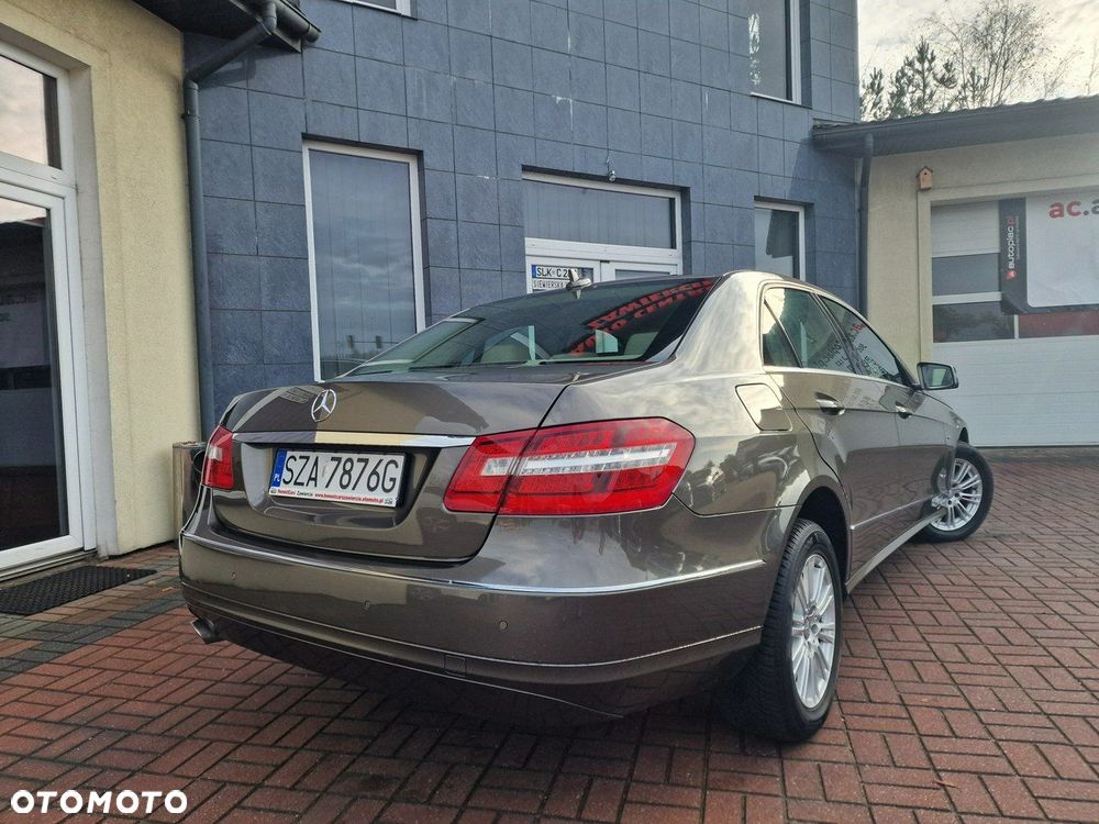 Mercedes-Benz Klasa E - 15