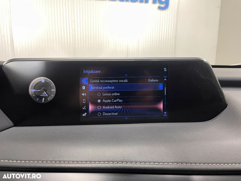 Lexus UX 250h Executive Line - 15