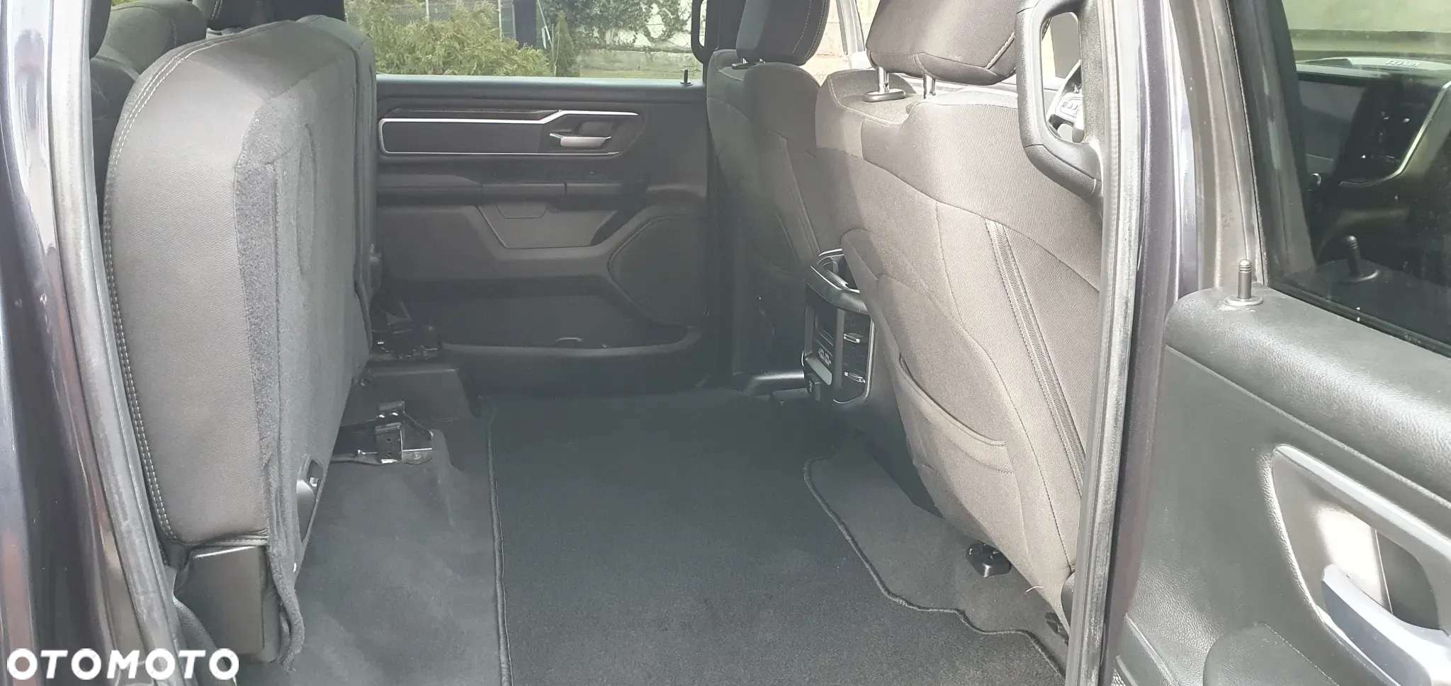 Dodge RAM 1500 5.7 4x4 - 25