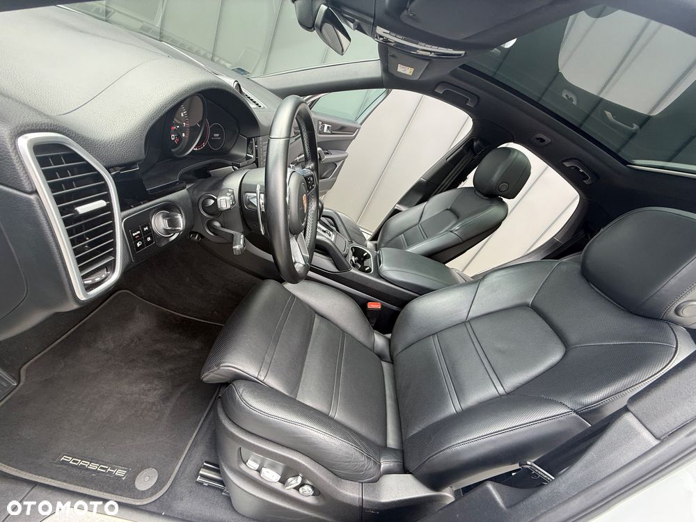 Porsche Cayenne Platinum Edition - 23