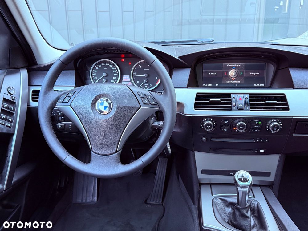 BMW Seria 5 - 29