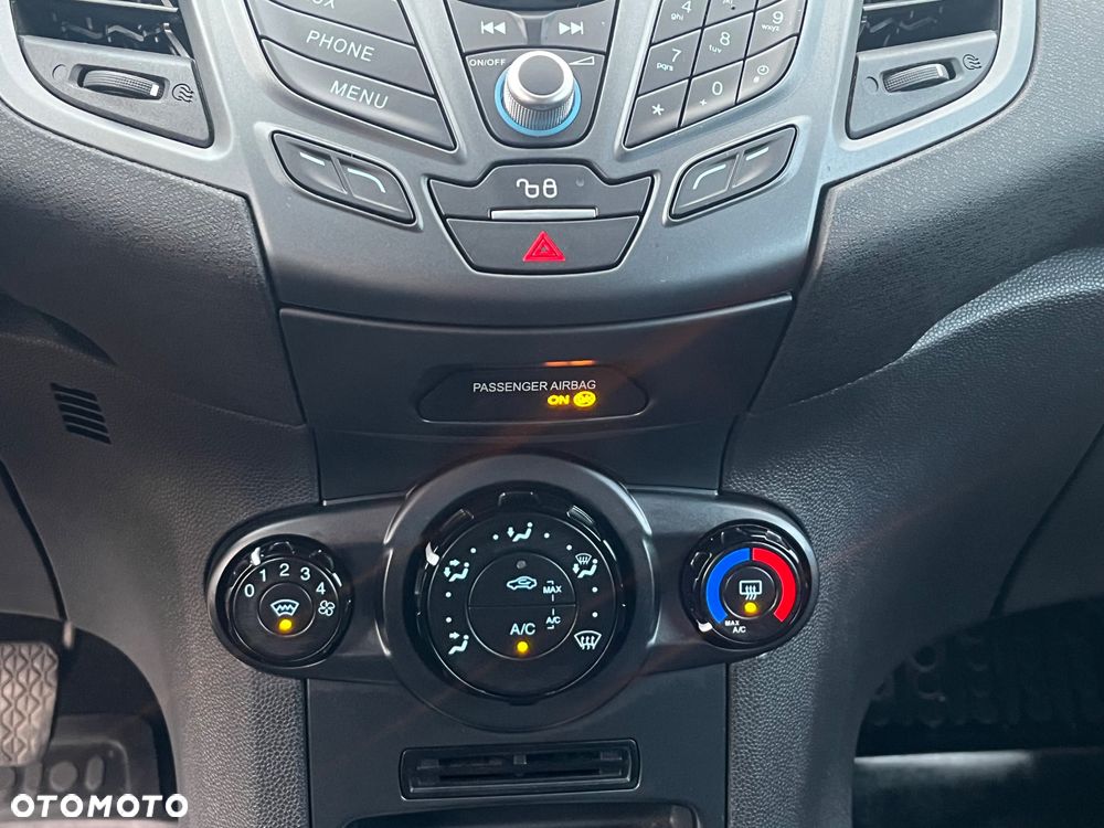 Ford Fiesta 1.25 Platinium X - 25