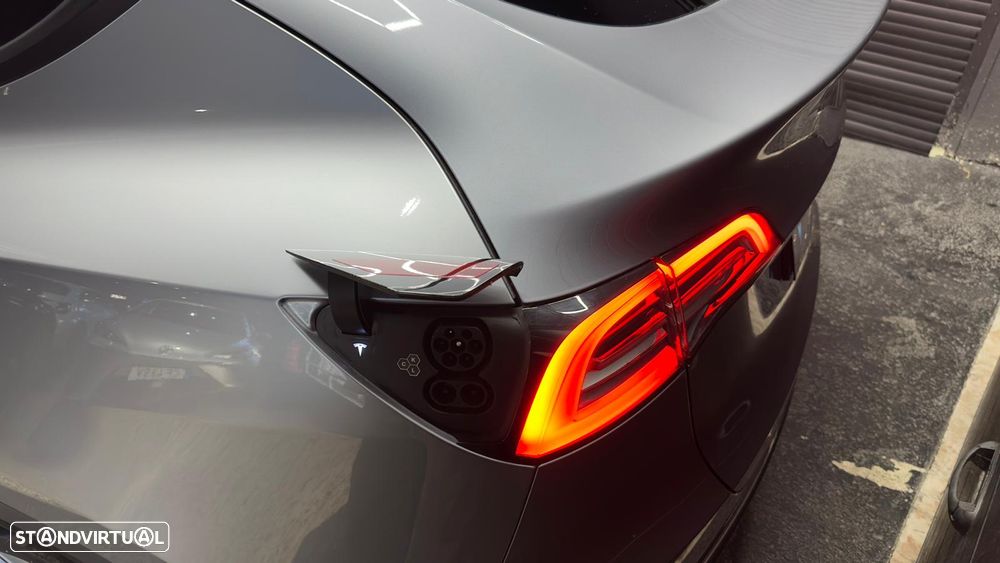 Tesla Model Y Long Range Tração Integral - 15