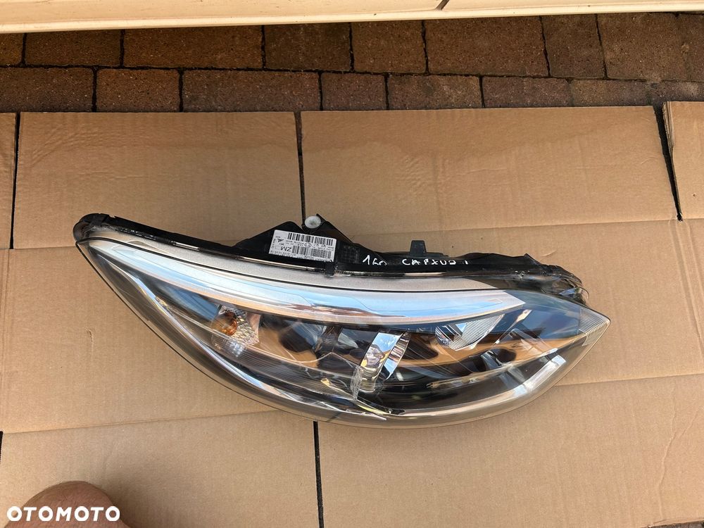 Renault Captur I lampa prawy przód europa 260102734R uszkodzona - 6