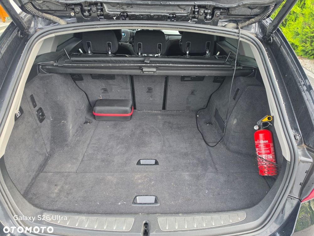 BMW Seria 3 318d - 4