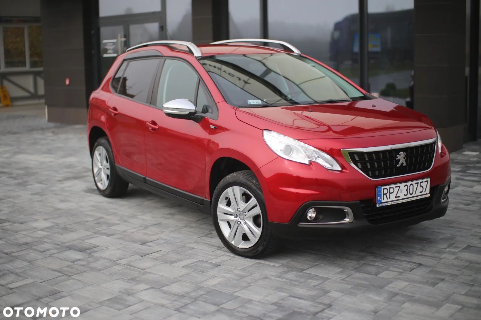 Peugeot 2008 - 1