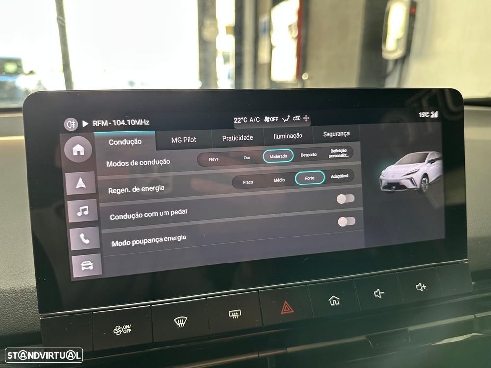 MG MG4 64 kWh Luxury - 36