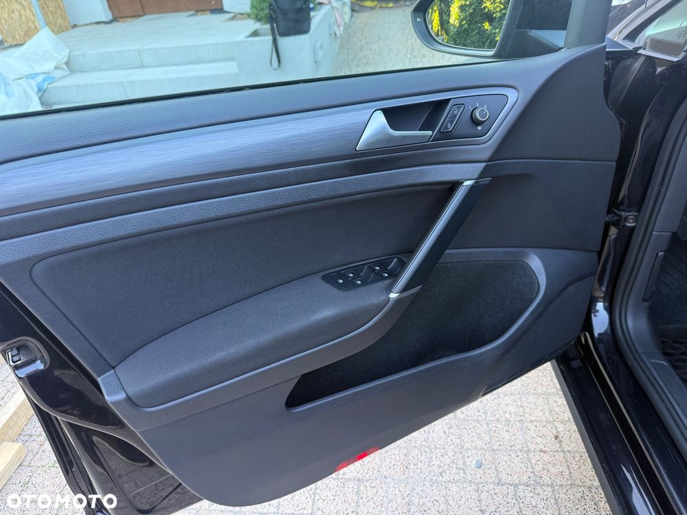 Volkswagen Golf 1.6 TDI BMT Comfortline - 10