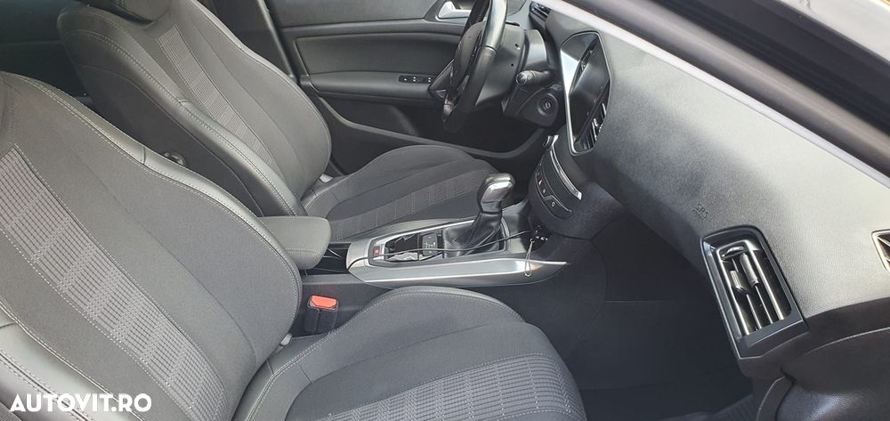 Peugeot 308 BlueHDi 120 EAT6 Stop & Start GT-Line Edition - 8