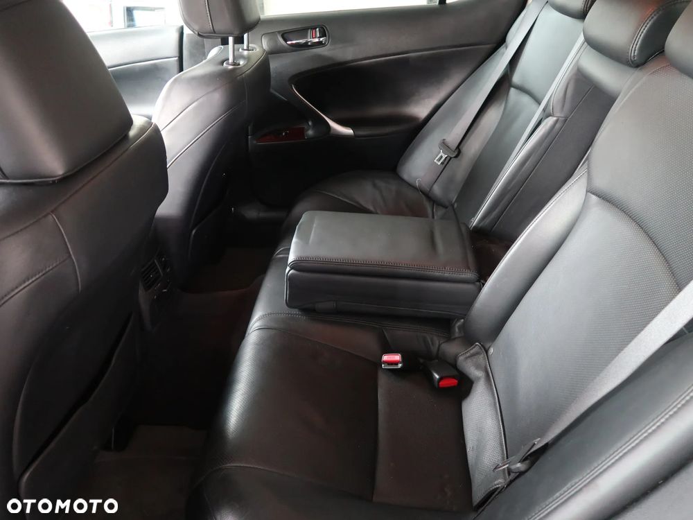 Lexus IS 250 Prestige - 10
