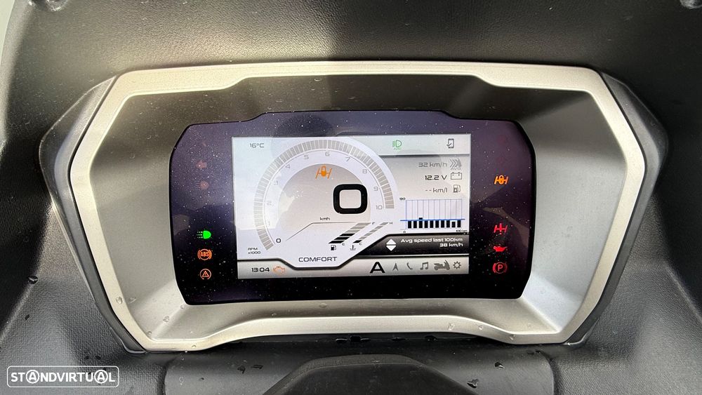 Piaggio MP3 Exclusive - 6