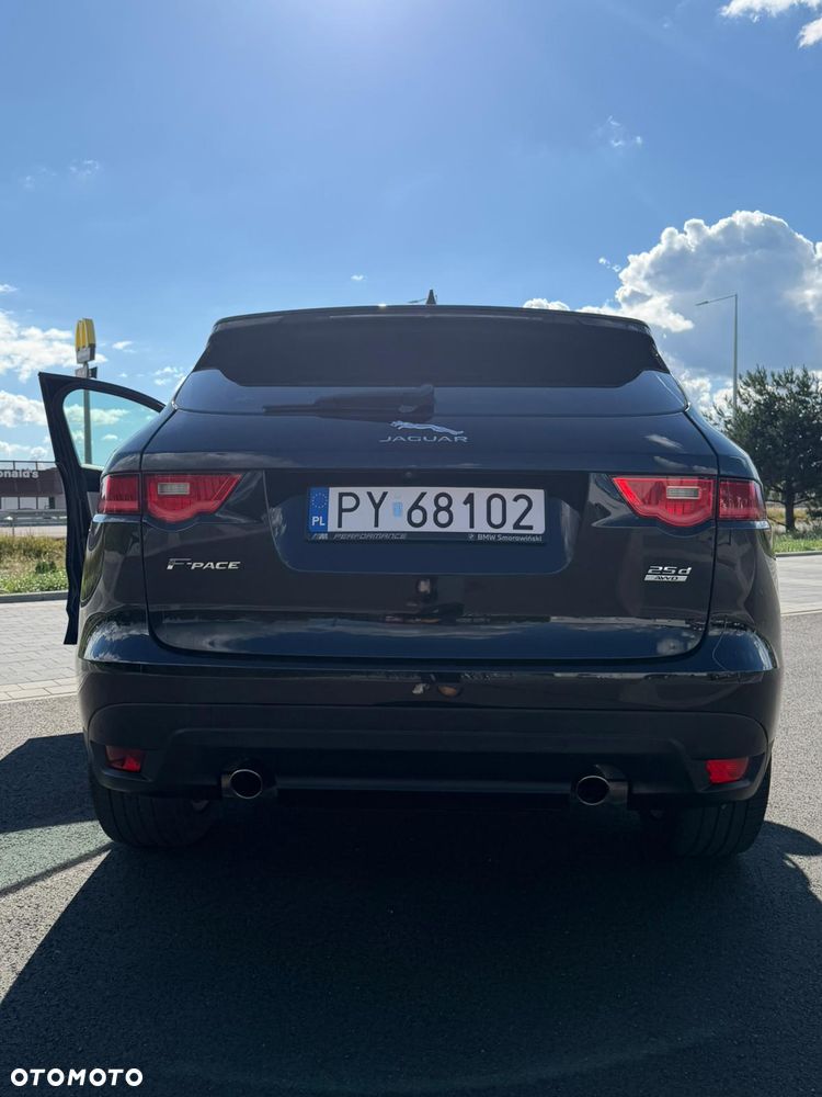Jaguar F-Pace 2.0 i4D AWD Prestige - 28