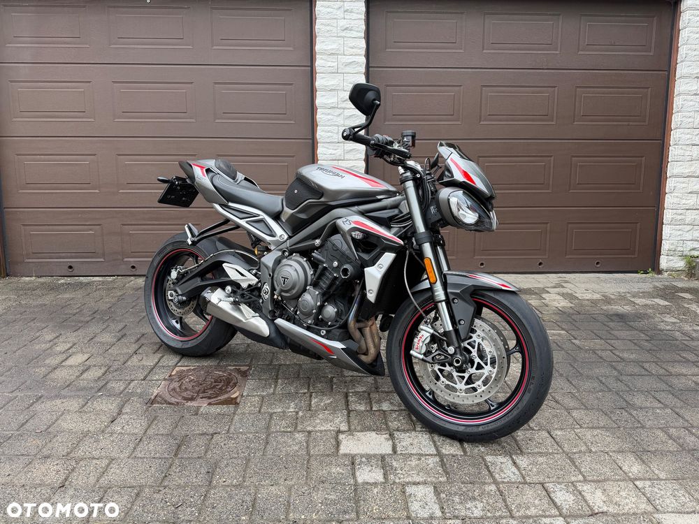 Triumph Street Triple - 6
