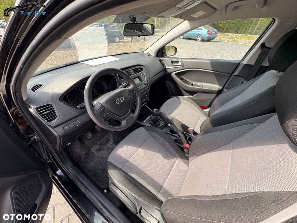 Hyundai i20 blue 1.2 Classic - 17