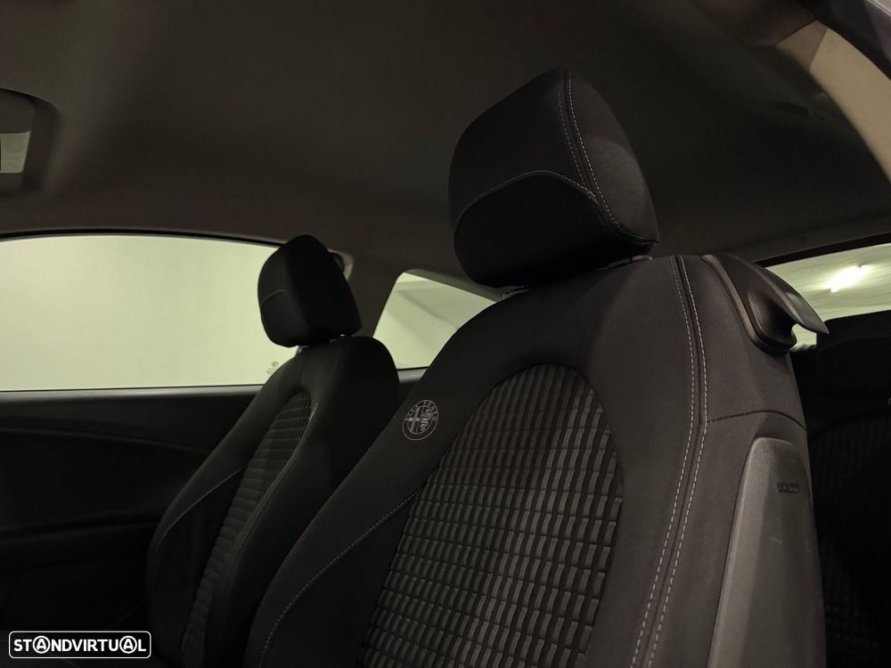 Alfa Romeo MiTo 1.6 JTDM Distinctive - 25