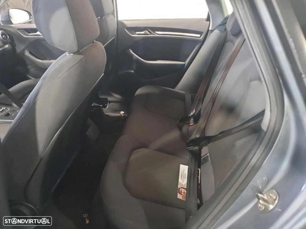 Audi A3 Sportback 2.0 TDI Design - 7
