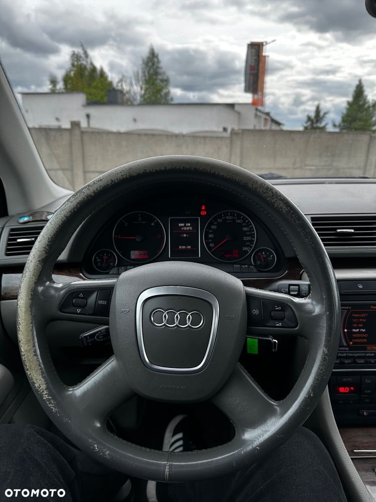 Audi A4 Avant 2.0 TDI - 11