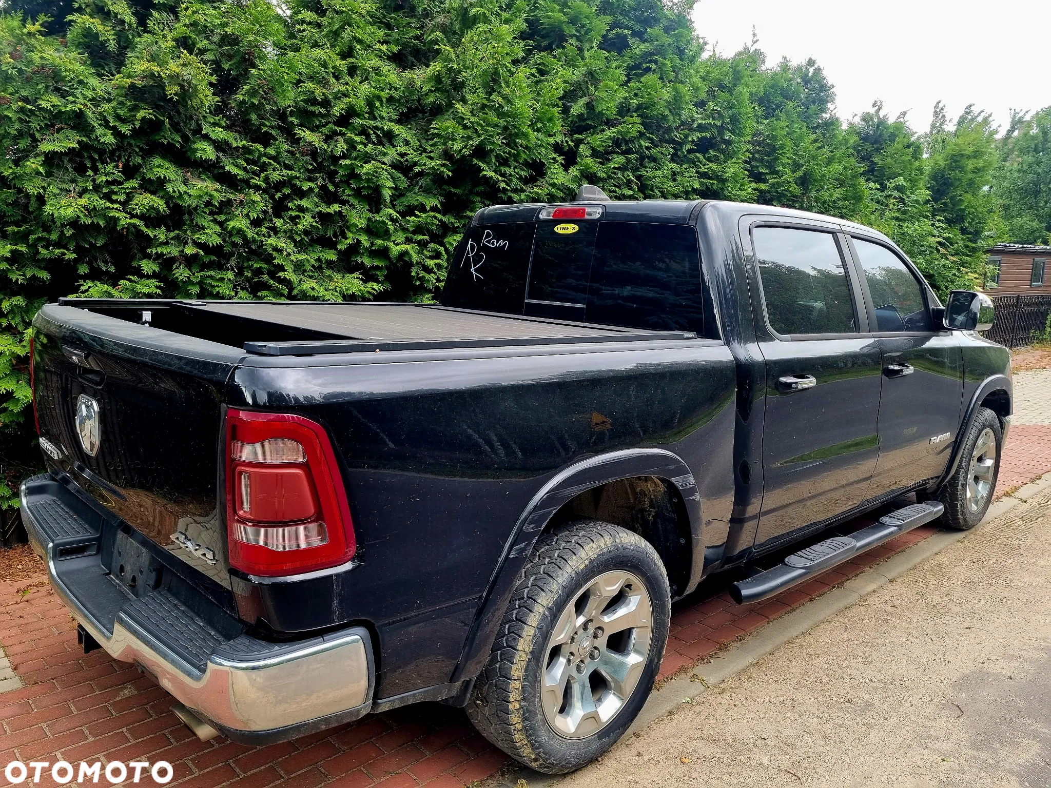 Dodge RAM 1500 5.7 4x4 - 16
