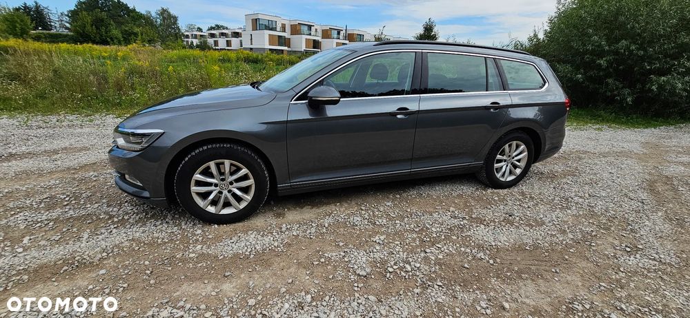 Volkswagen Passat Variant 2.0 TDI BMT Comfortline - 29